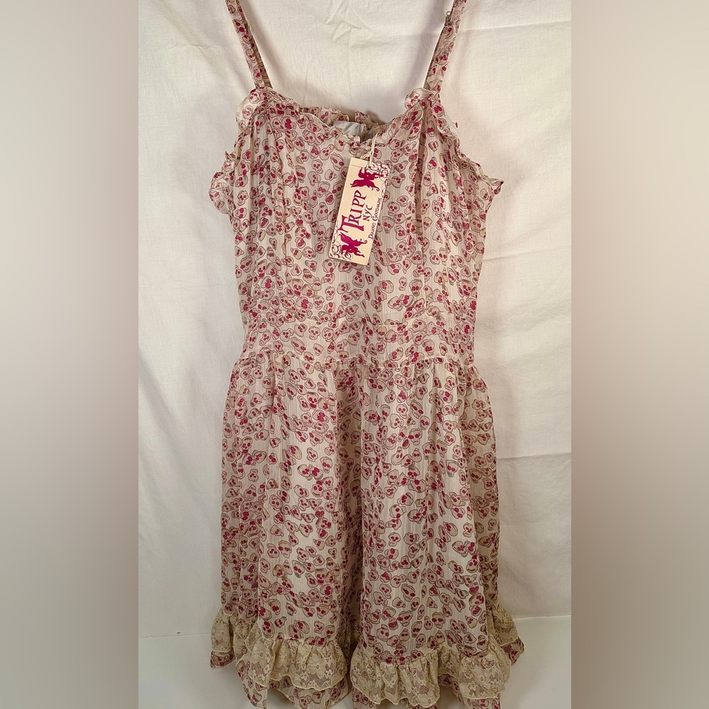 Tripp NYC Skulls XXL Pink and Cream Patterned Dress NWT Whimsygoth